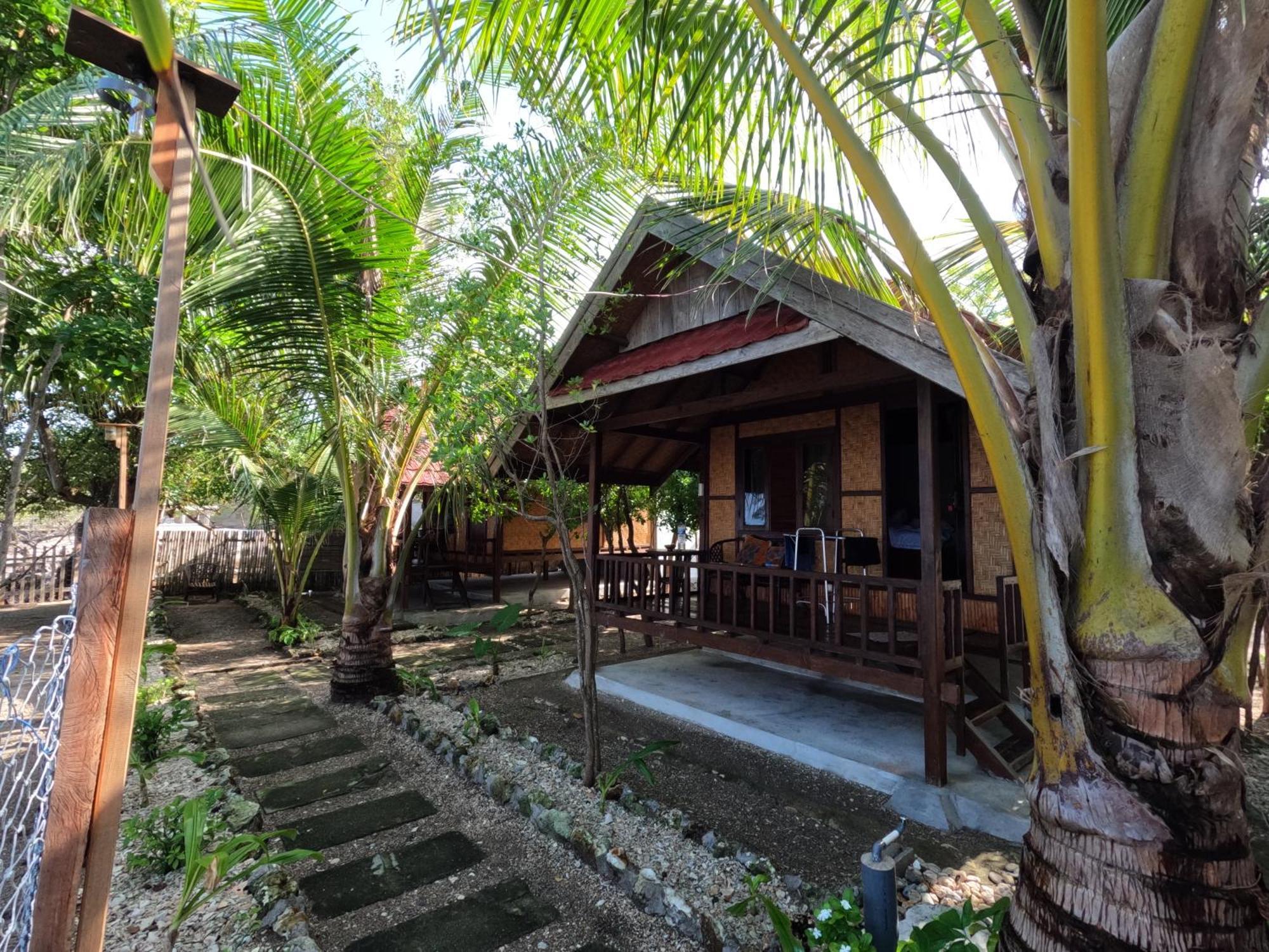 Maryan Moyo Bungalows & Resto Moyo Island Zewnętrze zdjęcie